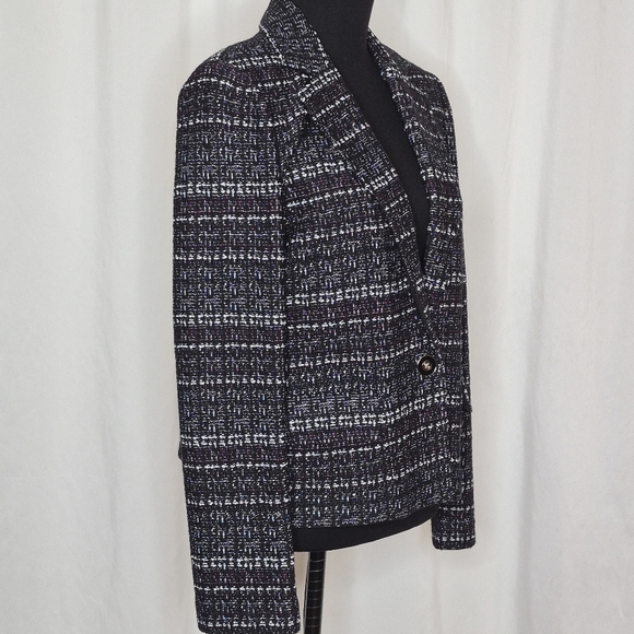 ST. JOHN Boucle Tweed Jacket - Size 8 - Picture 5 of 16